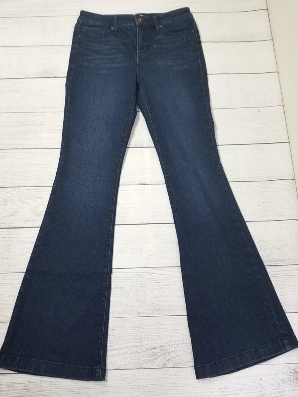 Sofia by Sofia Vergara Melisa Flare Jeans Womens Size 4